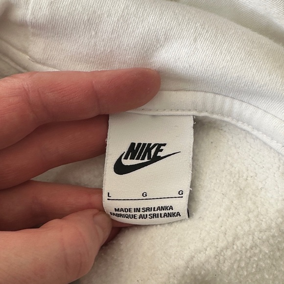 ❄️❄️Nike Hoodie in White with Classic Black Nike Logo US L - Picture 9 of 12